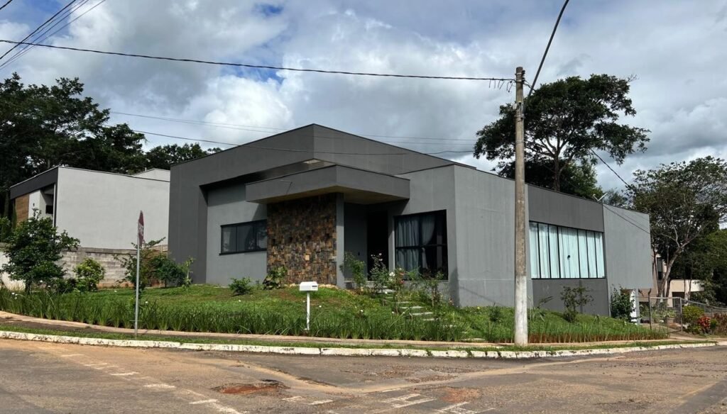 Casa à venda 3 suítes com piscina e sauna condomínio Residêncial Reserva Santa Monica – Brasília DF 140 Casa à venda 3 suítes com piscina e sauna condomínio Residêncial Reserva Santa Monica – Brasília DF 140